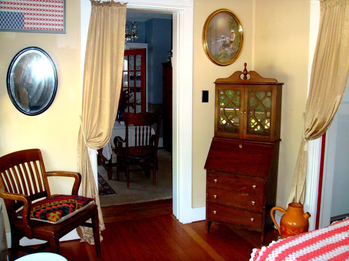 Parks Edge Inn Millinocket Екстериор снимка
