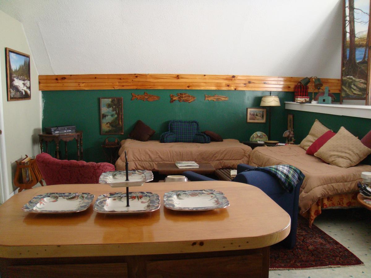 Parks Edge Inn Millinocket Екстериор снимка